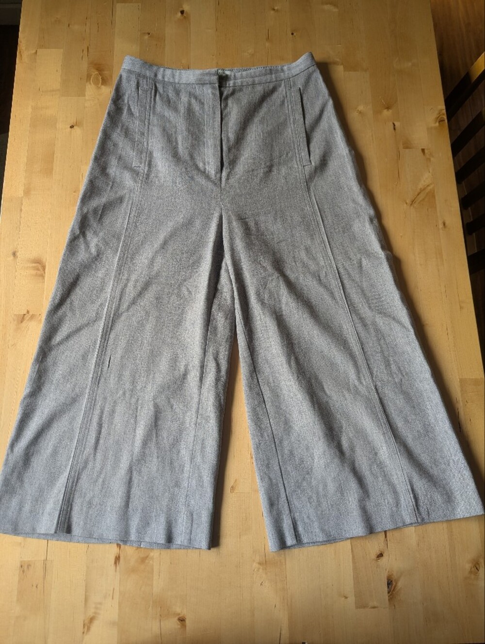 Wilfred Aritzia Italian Wool Blend Grey Cropped Pants Size 2 Culottes